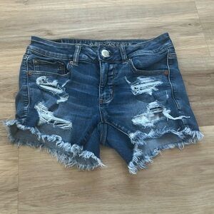 American eagle outfitter ripped jeans shorts size six